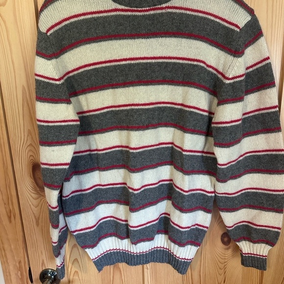 Woolrich Gray and Red Crewneck Sweater with Stripes Made In Italy Size Large - Picture 4 of 8